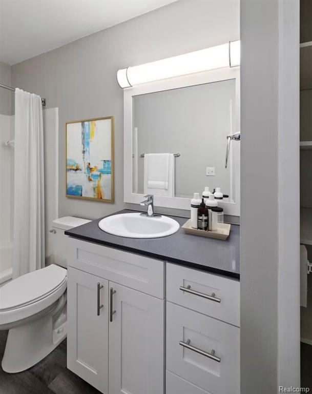 48200 W Pontiac Trail, Wixom, MI — Photo 21