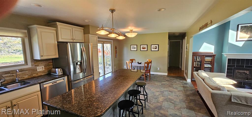 3960 S Bradmore Avenue N, West Bloomfield, MI 48324 — Photo 3
