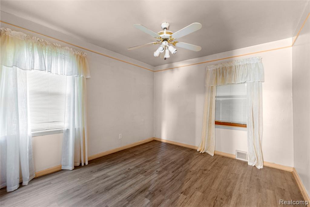 6810 Robinson Avenue, Allen Park, MI 48101 — Photo 15