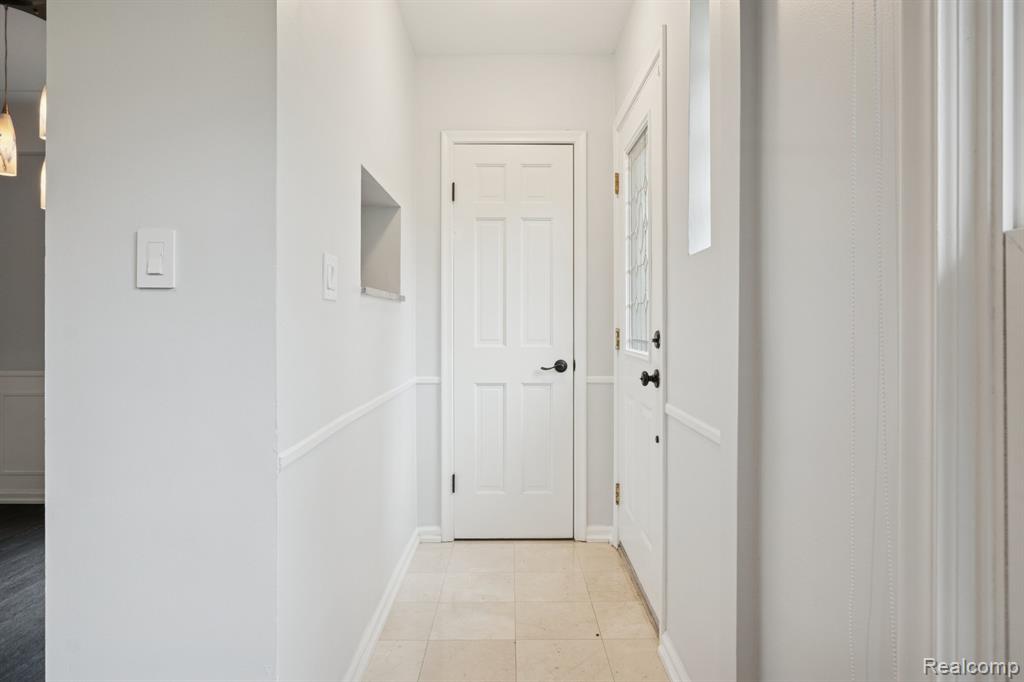 32463 Sheridan, Beverly Hills, MI 48025 — Photo 9