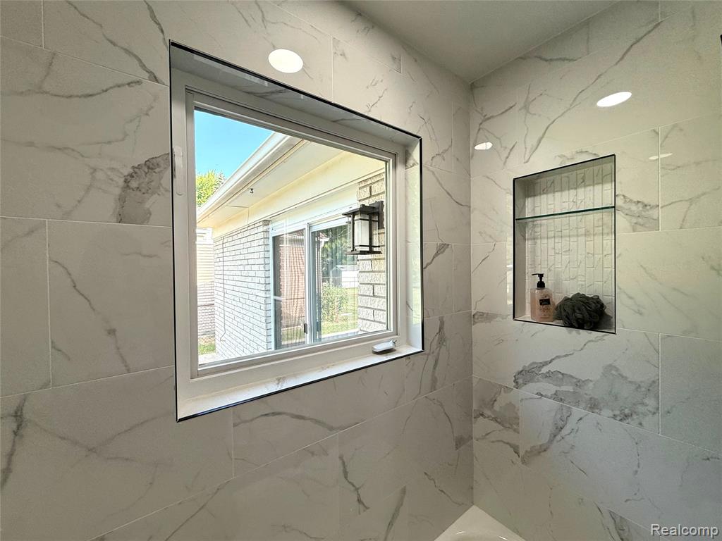 39909 Lynn Street, Canton, MI 48187 — Photo 19