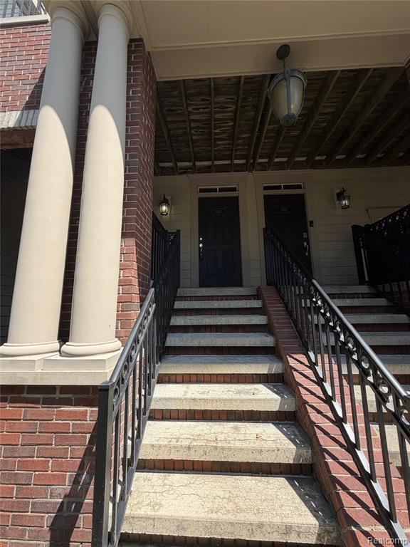 3987 Forester Boulevard, Auburn Hills, MI 48326 — Photo 2