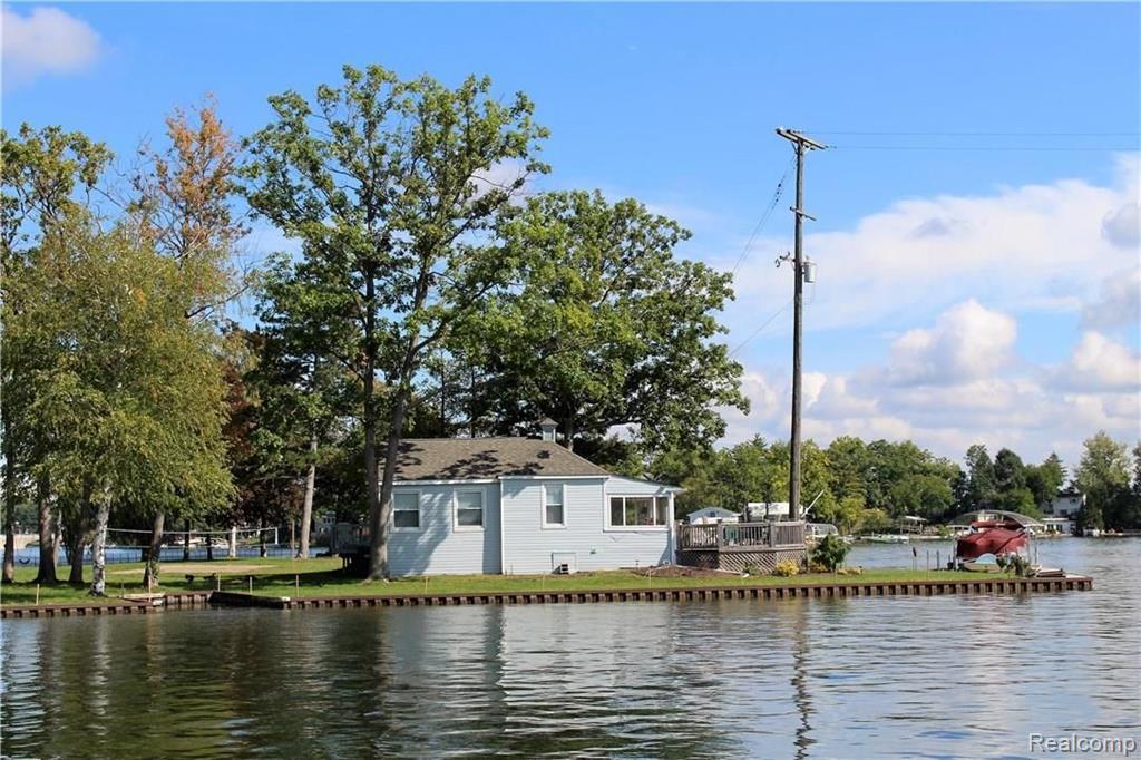 752 Preston Island, Orion, MI 48362 — Photo 7