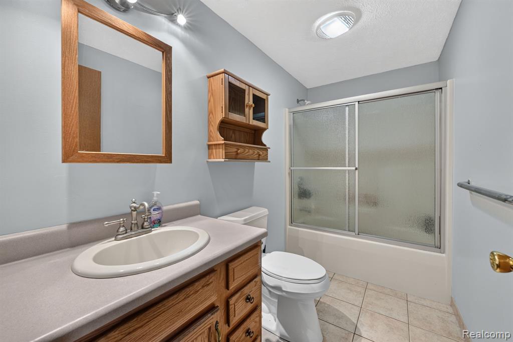 9889 Ditch Road, Chesaning, MI 48616 — Photo 27
