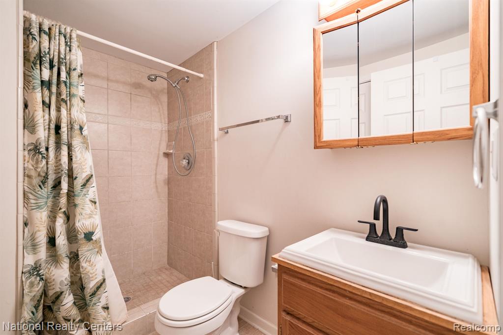 1291 Azalea Lane, 120, Waterford, MI 48327 — Photo 21