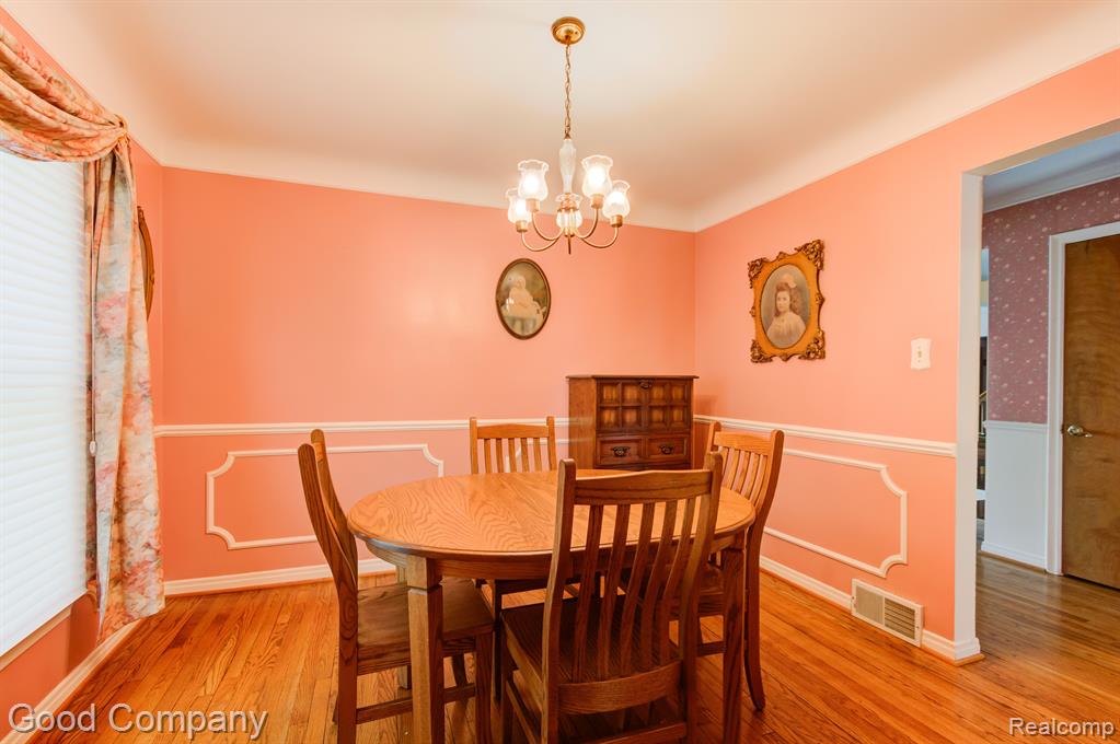 4008 PARKVIEW Drive, Royal Oak, MI 48073 — Photo 9
