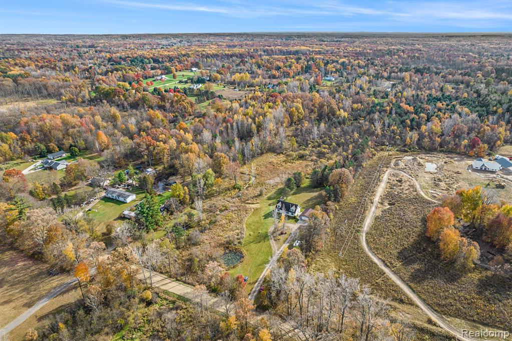 509 Miller Lake Rd, Columbiaville, MI 48421 — Photo 46