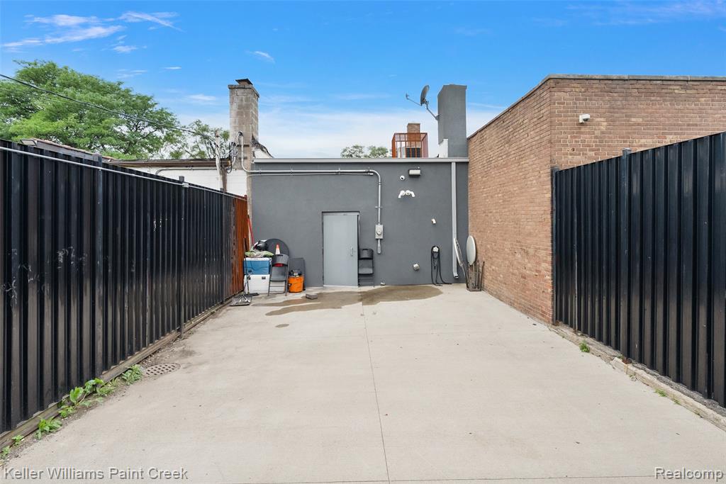 16166 Meyers Road, Detroit, MI 48235 — Photo 12