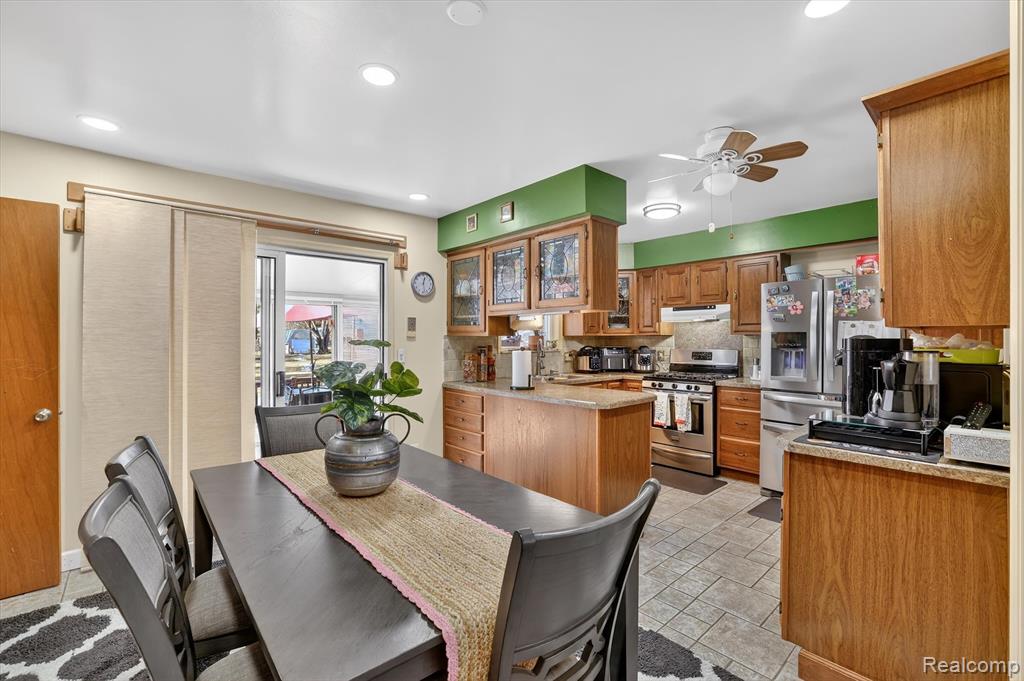 516 Sunnyslope Drive, Flushing, MI 48433 — Photo 5