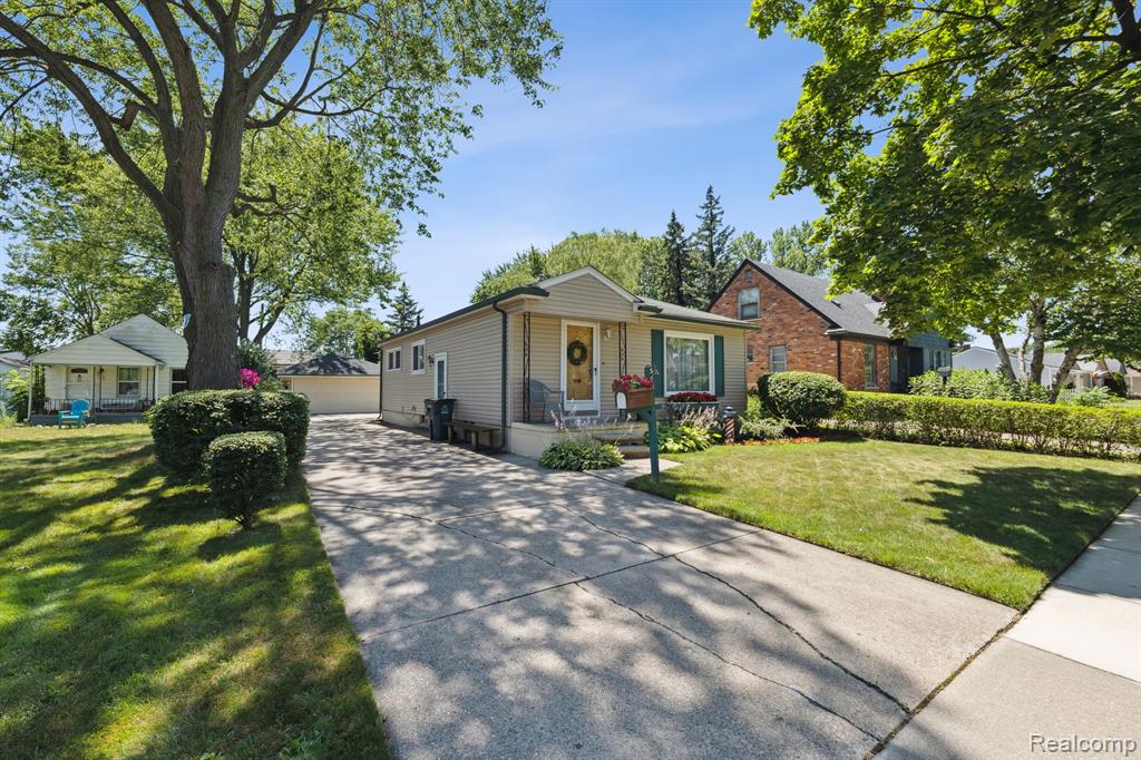 543 Broadacre Avenue, Clawson, MI — Photo 4