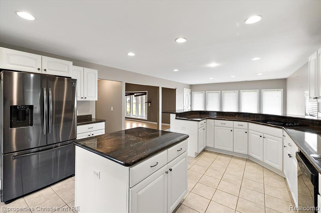 5863 Clarkston Road, Clarkston, MI 48348 — Photo 24