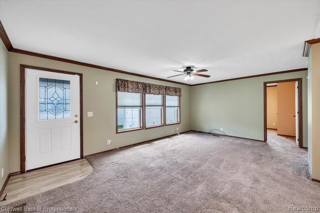 289 Pompano Court, Lapeer, MI 48446 — Photo 8