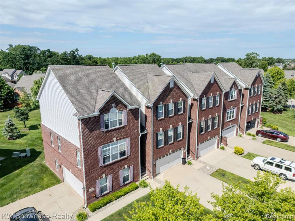432 CHERRY ORCHARD Road, Canton, MI 48188 — Photo 49