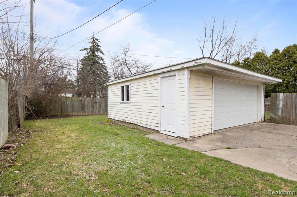 4452 EDGEWOOD Street, Dearborn Heights, MI 48125 — Photo 21