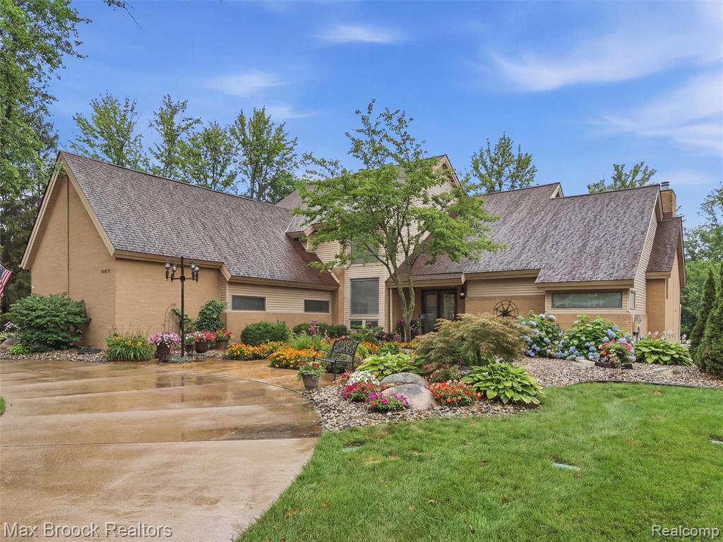 55618 Lordona Lane, Shelby Twp, MI 48315 — front exterior