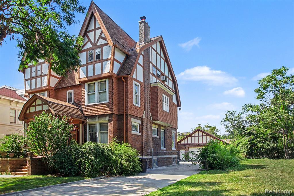 80 LONGFELLOW - Photo 3