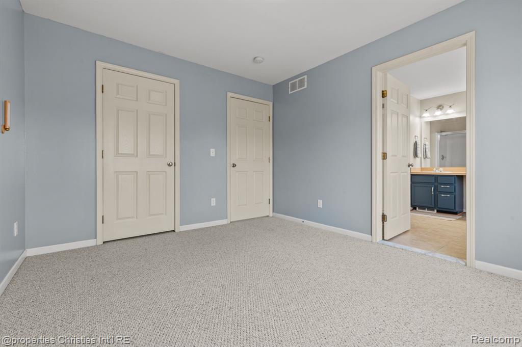8780 IRONWOOD Drive, Van Buren, MI 48111 — Photo 15