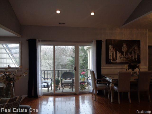 29441 LAUREL Drive, Farmington Hills, MI 48331 — Photo 11