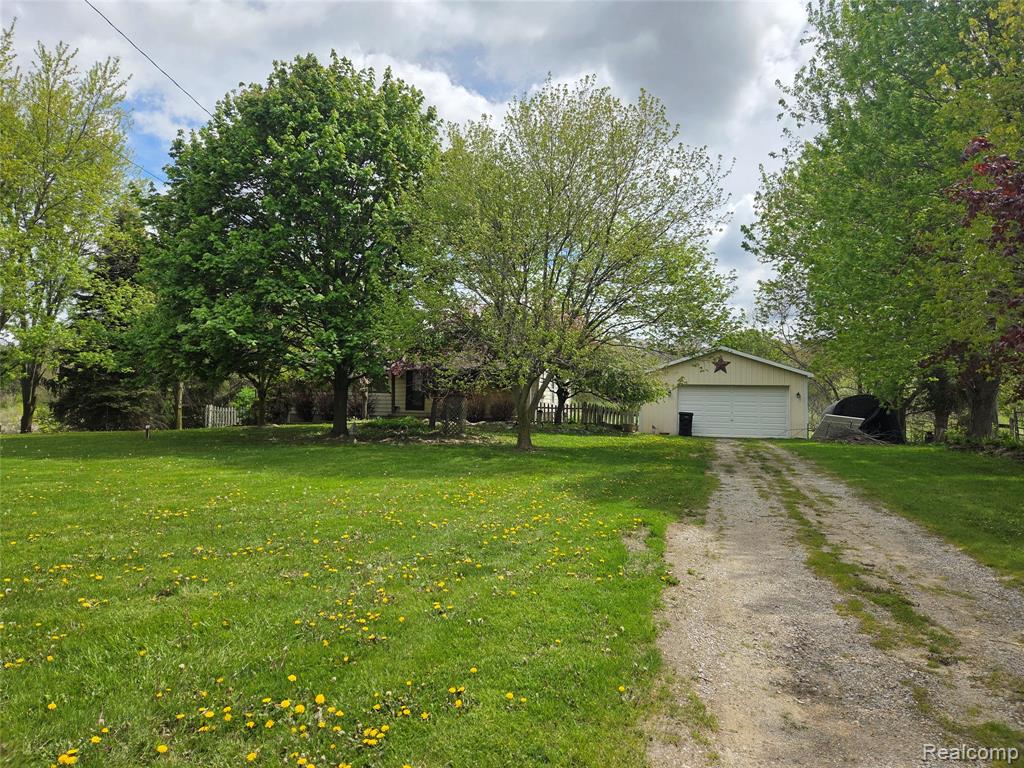 6300 Runyan Lake Road, Fenton, MI 48430 — Photo 7