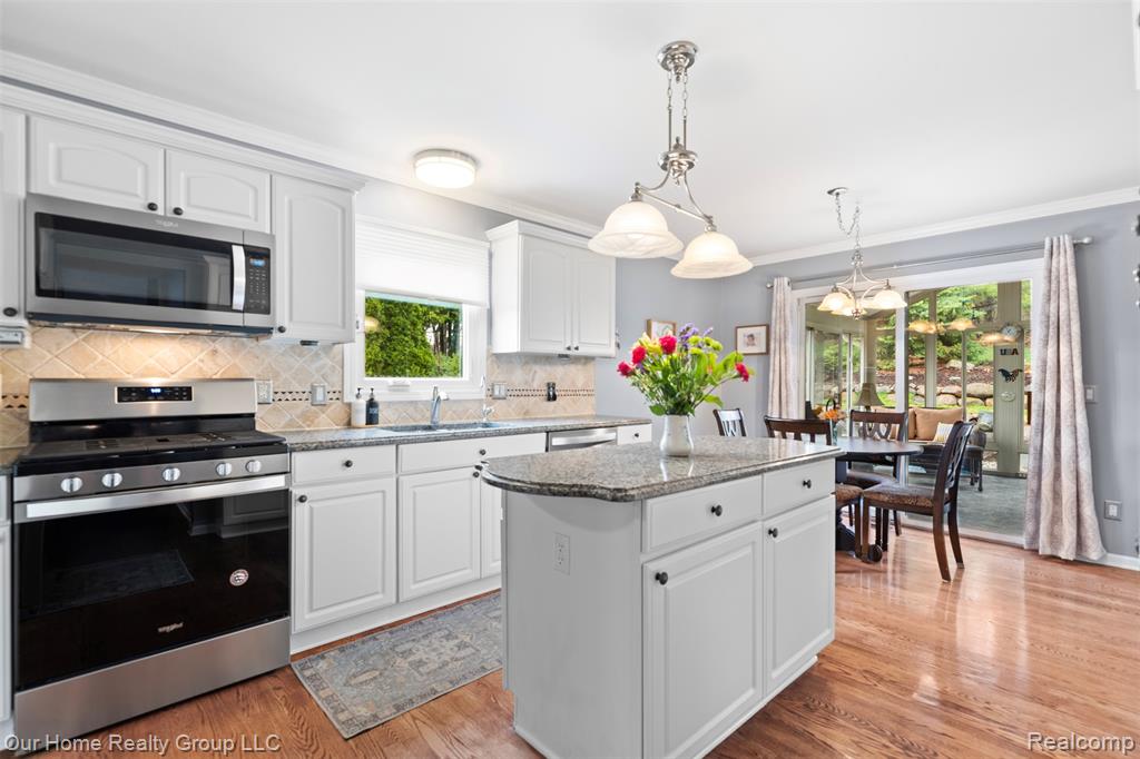 7805 Partridge Hill Drive, Brighton, MI 48116 — Photo 3