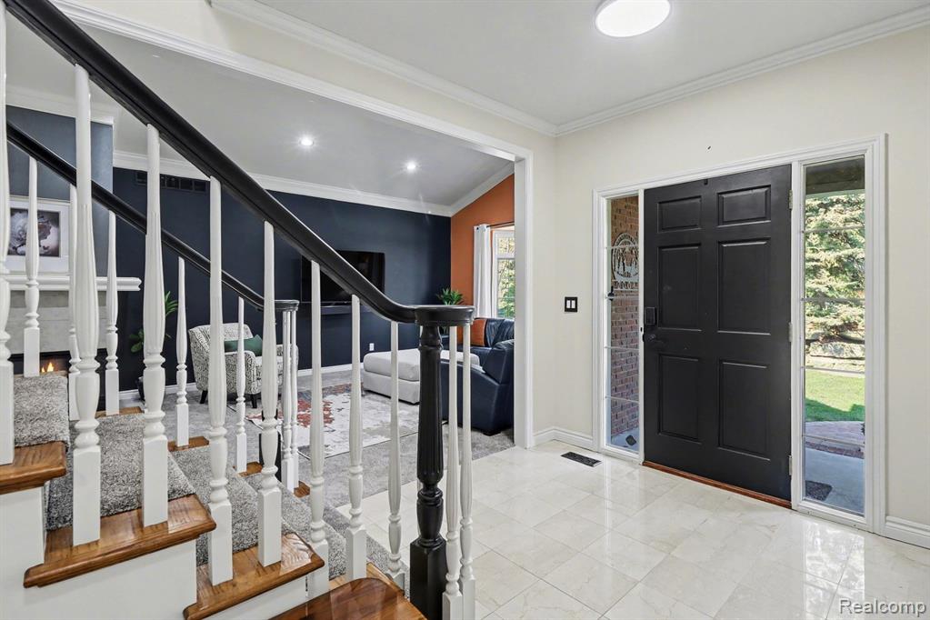 2869 Hastings Court, Oakland, MI 48306 — Photo 9