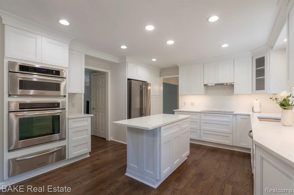 10000 Red Maple Drive, Plymouth, MI 48170 — Photo 12