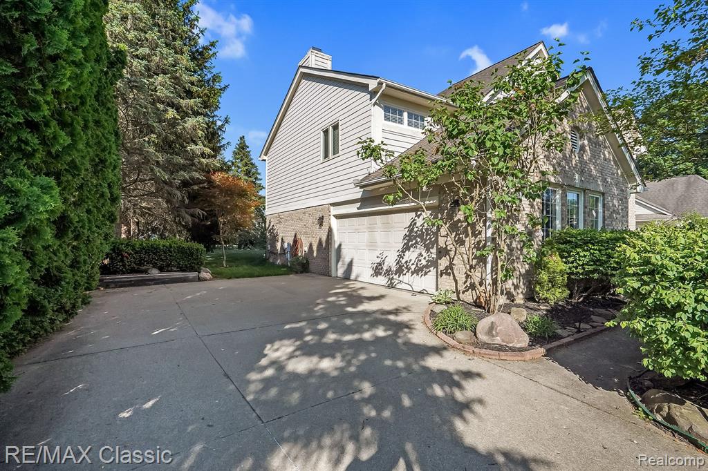 54446 ROYAL TROON Drive, South Lyon, MI 48178 — Photo 30