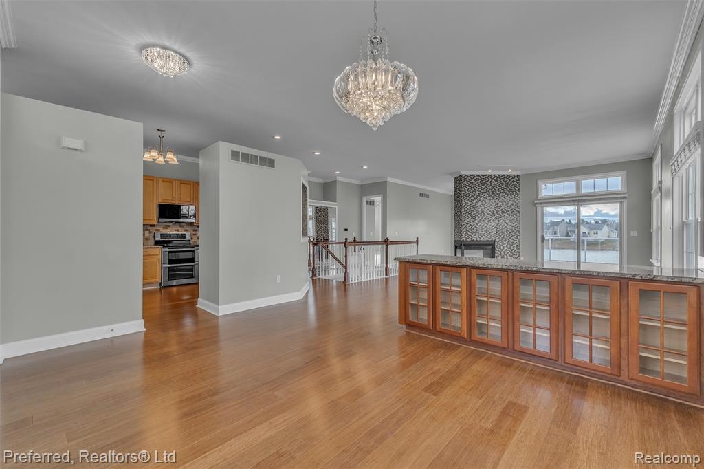 985 Watersedge Court, Oxford, MI 48371 — Photo 11