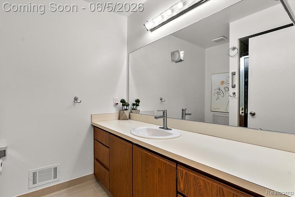 552 Tennyson, Rochester Hills, MI 48307 — Photo 18