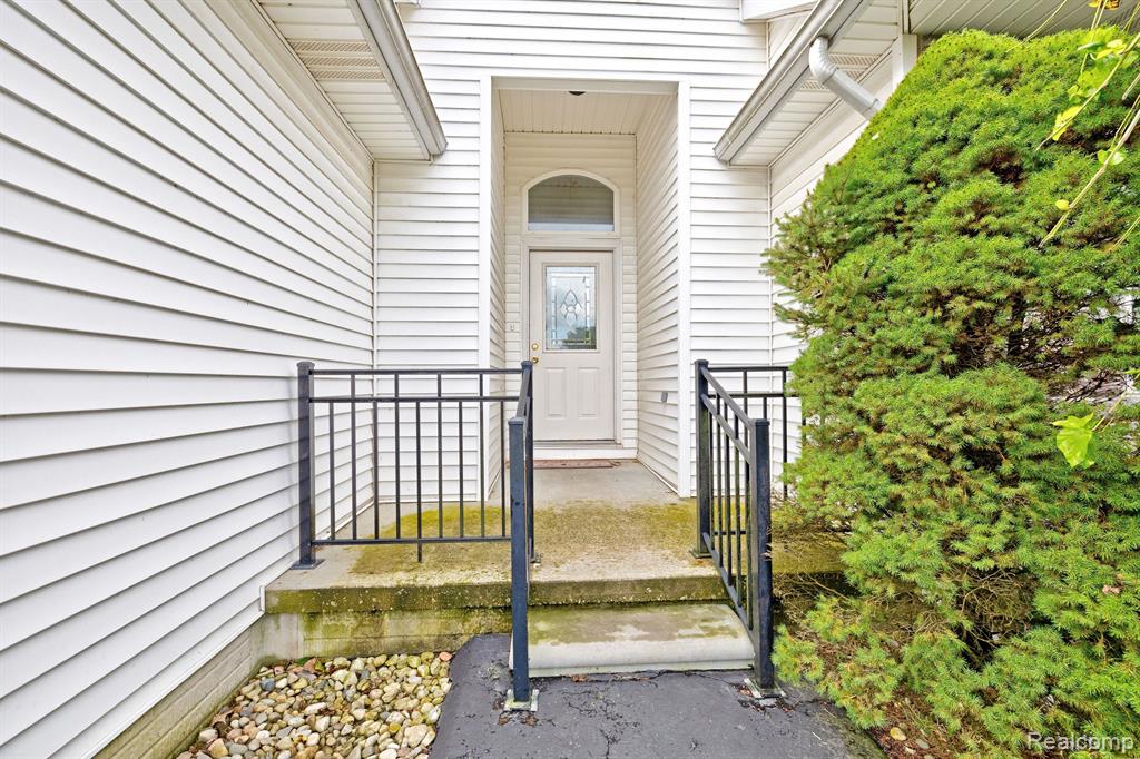 10154 HAWTHORNE RIDGE Road, Goodrich Vlg, MI — Photo 4