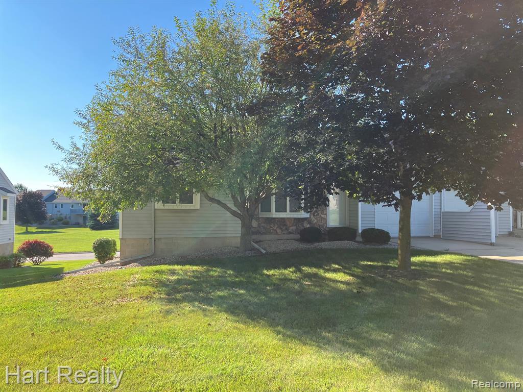 4864 VALLEY Drive, 85, Cass City, MI 48726 — Photo 2