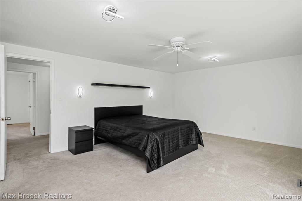 7451 Pebble Point, West Bloomfield, MI — Photo 28