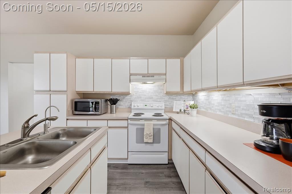 9148 Lakewood Drive, Whitmore Lake, MI 48189 — Photo 18