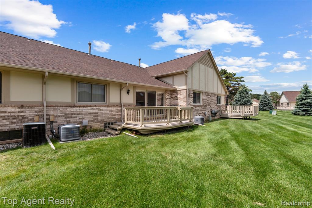 42618 Cassin Way, Clinton Twp, MI 48038 — Photo 30