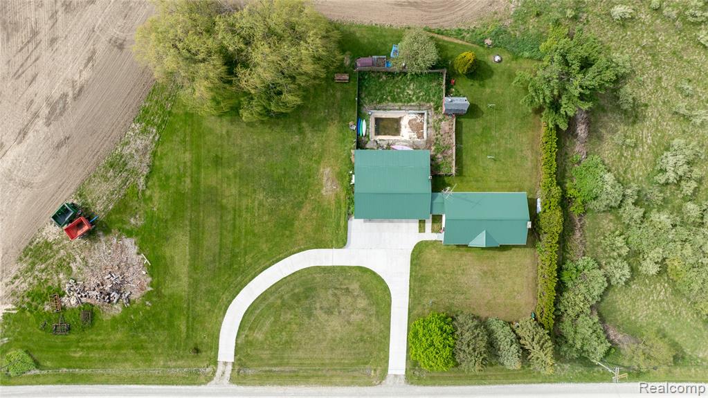 6373 Norman Road, Grant, MI 48032 — Photo 27