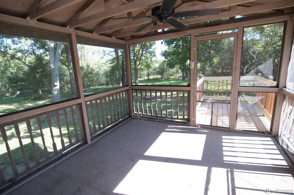 9482 Waterman Drive, Grosse Ile, MI 48138 — Photo 15