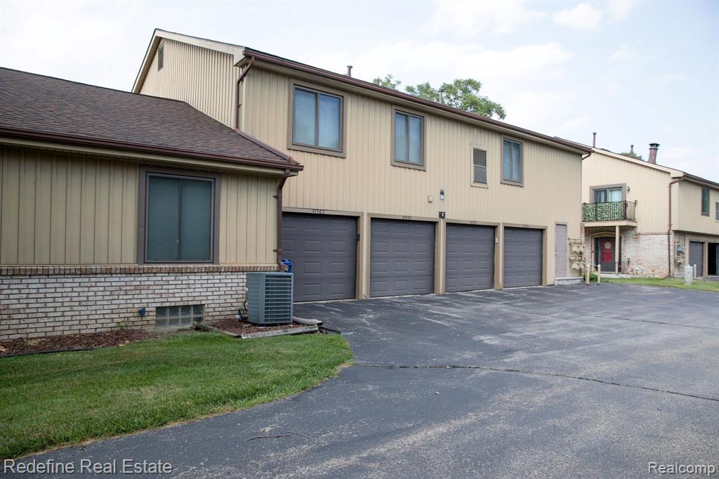 41565 Bedford Drive, Canton, MI 48187 — Photo 3