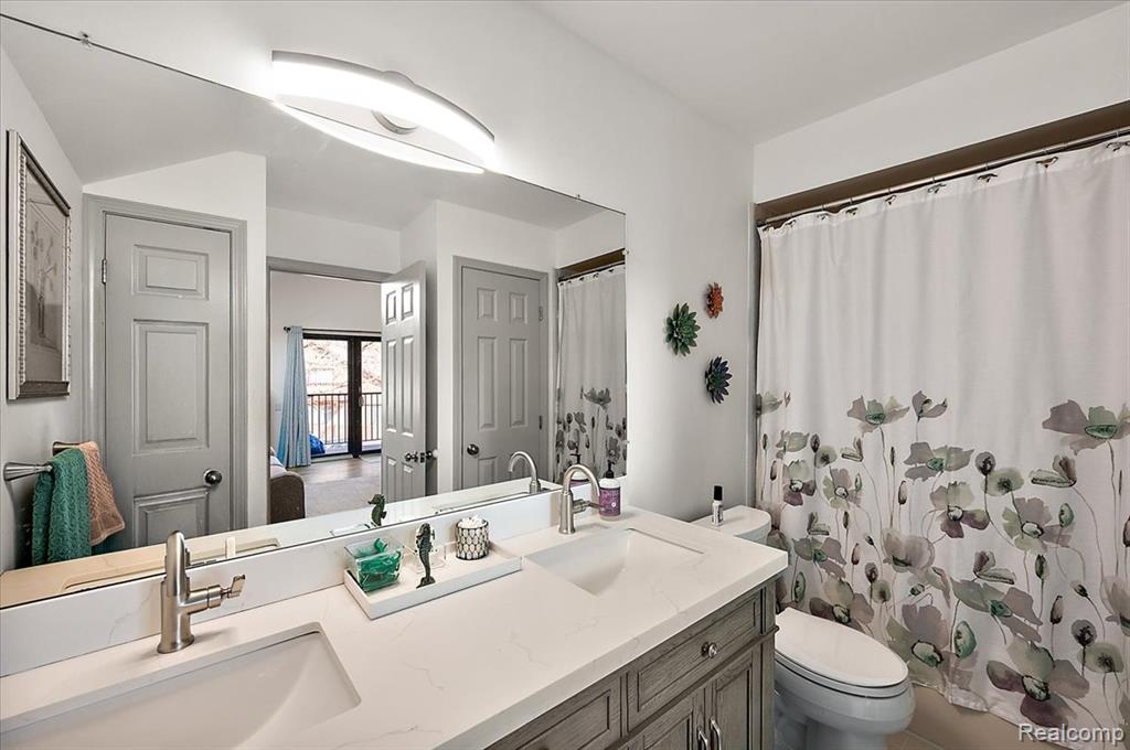 42228 Lochmoor Street, Clinton Twp, MI 48038 — Photo 30