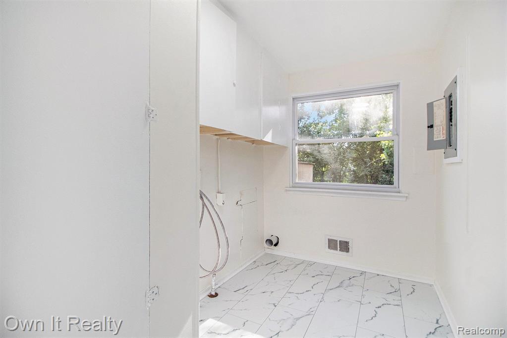 2188 HEMLOCK Drive, Ann Arbor, MI 48108 — Photo 22