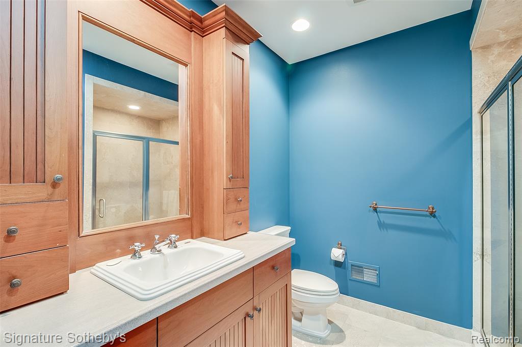 5350 Brewster Road, Rochester, MI 48306 — Photo 18