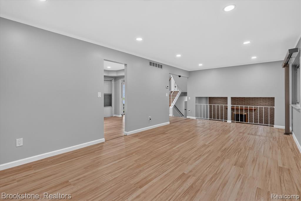 39795 Waldorf Drive, Clinton Twp, MI 48038 — Photo 10