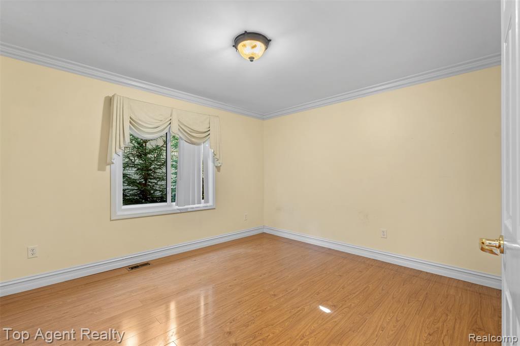 53260 VILLA ROSA Drive, Macomb, MI 48042 — Photo 26
