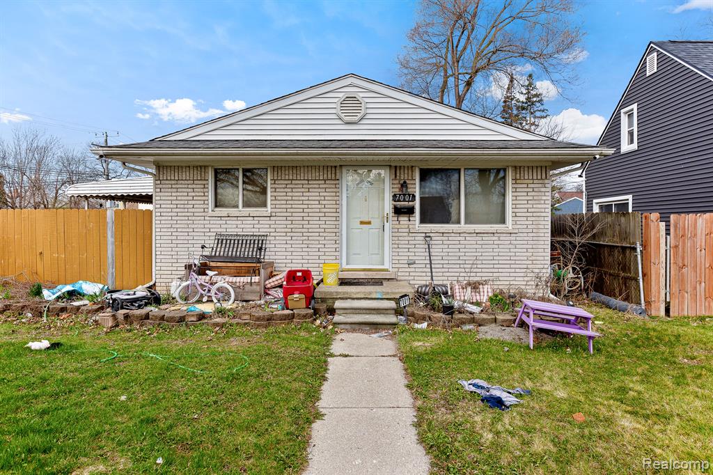 7001 BELTON Street, Garden City, MI — front exterior