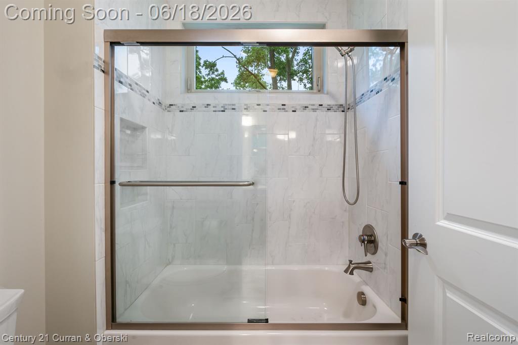 34225 Thornbrook Drive, Farmington, MI 48335 — Photo 37