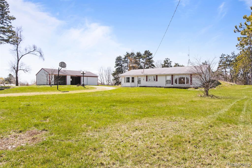 10610 N ADRIAN, Tecumseh, MI 49286 — Photo 3