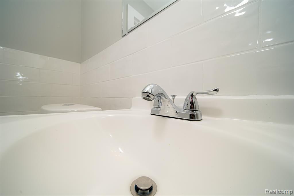 17344 WISCONSIN Street, Detroit, MI 48221 — Photo 74