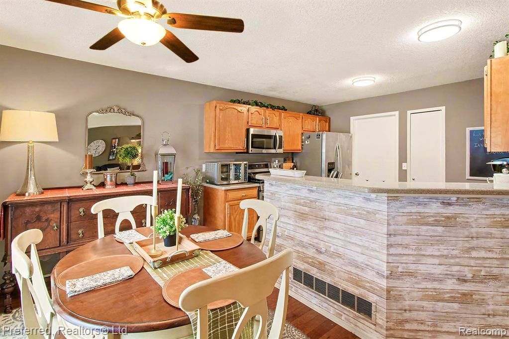 467 Lilly View Court, 54, Howell, MI 48843 — Photo 10