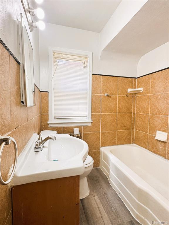 8835 Whitcomb Street, Detroit, MI 48228 — Photo 14