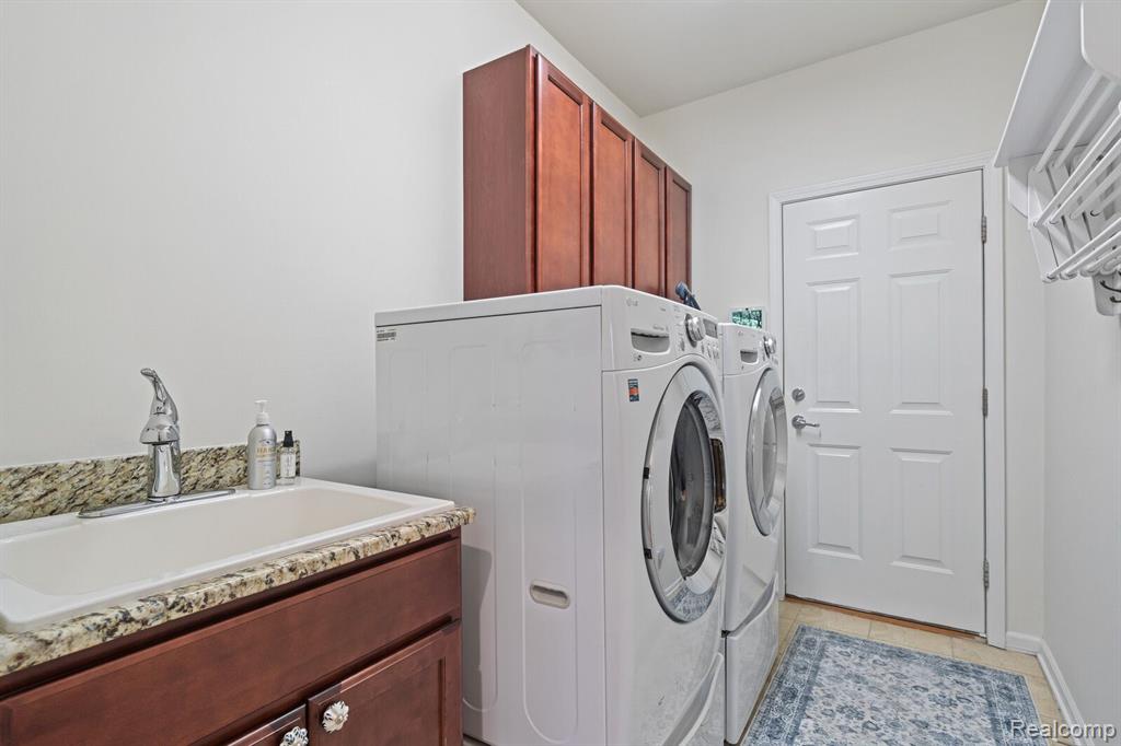 49446 LAKEWOOD Street, Macomb, MI 48042 — Photo 24