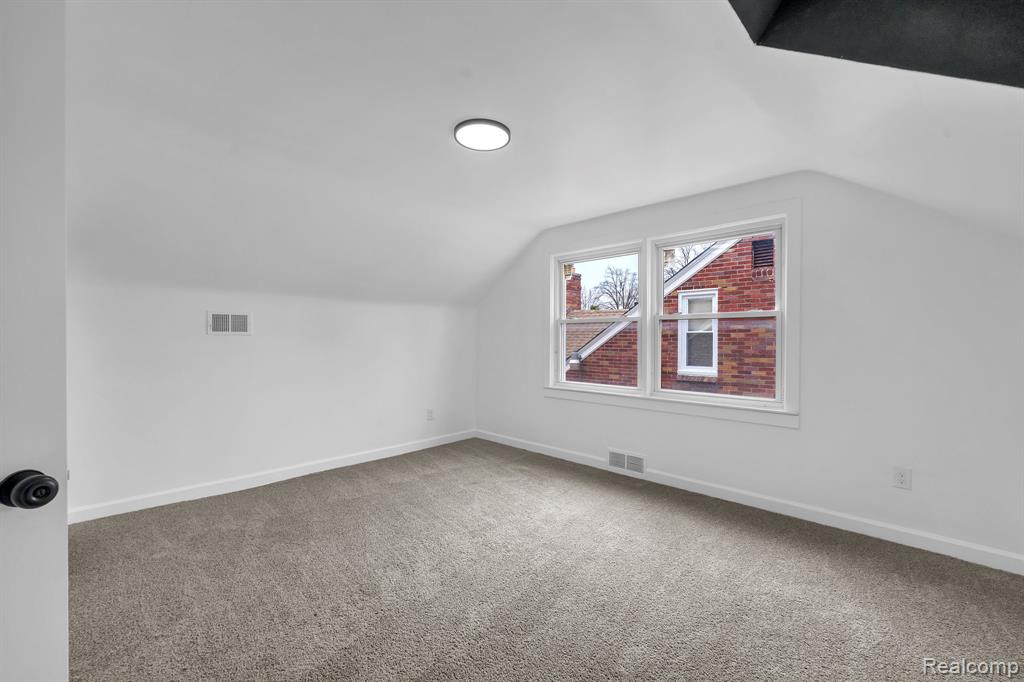 8285 Cheyenne Street, Detroit, MI 48228 — Photo 23